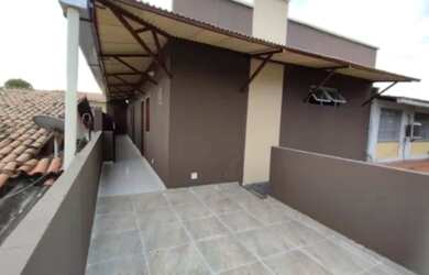 Imagem: A casa possui 2 Dormitórios, 1 Banheiro, 40m² de Área, Direto