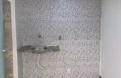 Imagem: O quarto e está localizado em Gardênia Azul, Rio de Janeiro