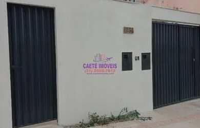 Imagem: A casa possui 2 Dormitórios, 1 Banheiro, 2 Vagas na garagem