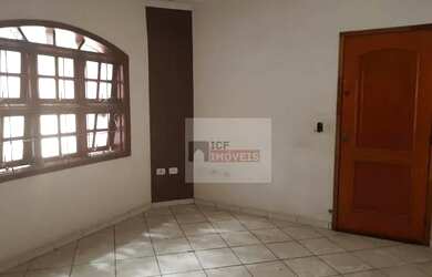 Imagem: A casa à venda possui 2 Dormitórios, 2 Banheiros e 90m² de