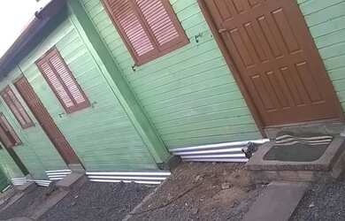 Imagem: A casa possui 2 Dormitórios, 1 Banheiro e 27m² de Área e