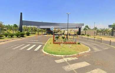 Imagem: A casa em condomínio possui 3 Dormitórios, 2 Banheiros, 2