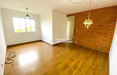 Imagem: O apartamento possui 3 Dormitórios, 1 Banheiro, 1 Vaga na garagem