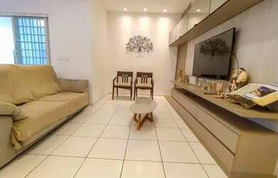 Imagem: A casa possui 4 Dormitórios, 3 Banheiros, 2 Vagas na garagem