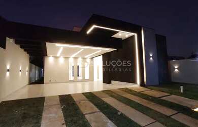 Imagem: A casa em condomínio possui 3 Dormitórios, 3 Banheiros, 2