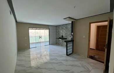 Imagem: A casa possui 2 Dormitórios, 1 Banheiro, 1 Vaga na garagem