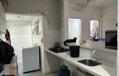 Imagem: O apartamento possui 2 Dormitórios, 2 Banheiros, 1 Vaga na