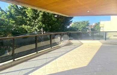 Imagem: O apartamento possui 3 Dormitórios, 3 Banheiros, 2 Vagas na