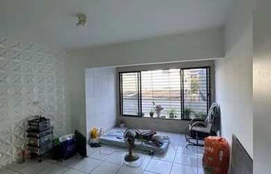 Imagem: O apartamento possui 3 Dormitórios, 2 Banheiros, 79m² de Área