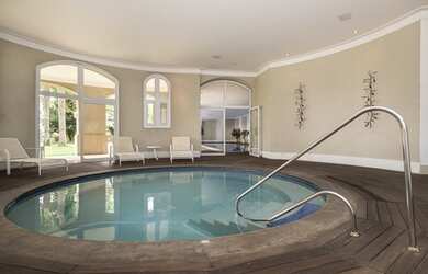 Imagem 7: VERVEINE - Venda ou Locação, 425m², 4 Suites, 6 Banheiros, 4 Vagas...