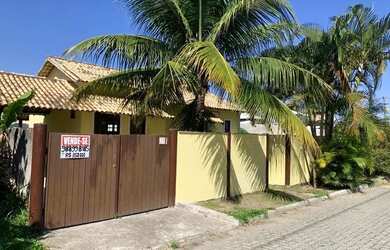 Imagem: A casa em condomínio possui 2 Dormitórios, 1 Banheiro, 3 Vagas