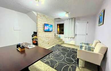 Imagem: A casa em condomínio possui 2 Dormitórios, 2 Banheiros, 2