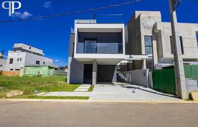 Imagem: A casa em condomínio possui 3 Dormitórios, 4 Banheiros, 2