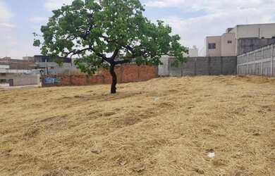 Imagem: O terreno possui 360m² de Área e está localizado em Setor