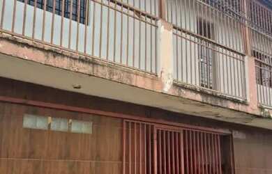 Imagem: O apartamento possui 5 Dormitórios, 5 Banheiros, 4 Vagas na