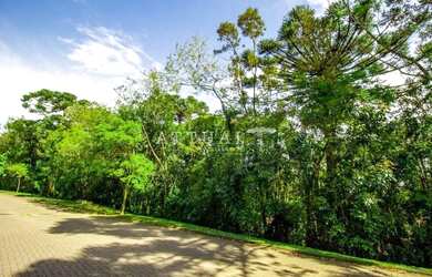 Imagem: O terreno possui 1569m² de Área e está localizado em Canela