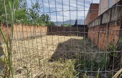 Imagem: O terreno possui 153m² de Área e está localizado em Campo