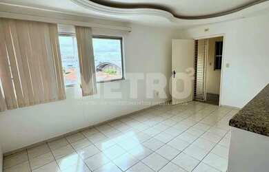 Imagem: O studio possui 1 Dormitório, 1 Banheiro, 49m² de Área e