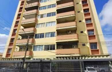 Imagem: O apartamento possui 4 Dormitórios, 2 Banheiros, 130m² de