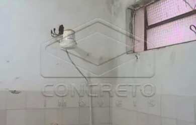 Imagem 14: Casa Padrão em Jaú. Piscina, Varanda, 12m² de Áreae2 Vagas na garagem