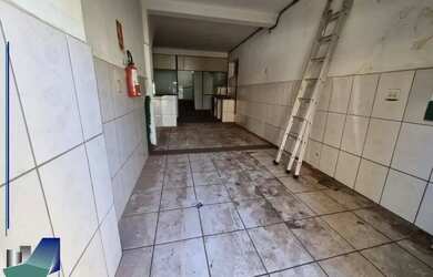 Imagem: O depósito possui 57m² de Área e está localizado em Centro