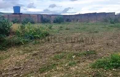 Imagem: O terreno possui 1.500m² de Área e está localizado em Dom