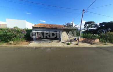 Imagem 2: Casa muito bem localizada no bairro novo jardim Leticia em São Carlos