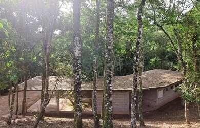 Imagem: O terreno possui 1480m² de Área e está localizado em Loteamento