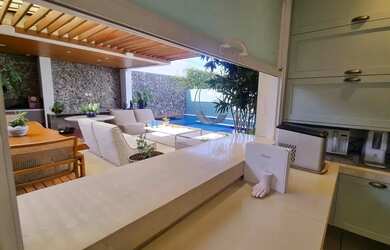 Imagem 11: Casa de alto padrão em condomínio fechado a venda no bairro de Lourdes...