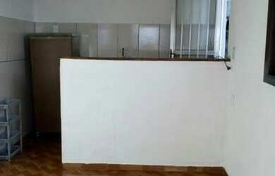 Imagem: A kitnet possui 1 Dormitório e 1 Banheiro e está localizado