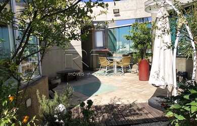 Imagem: O apartamento na cobertura possui 5 Dormitórios, 5 Banheiros