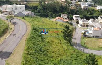 Imagem: O terreno possui 500m² de Área e está localizado em Centro