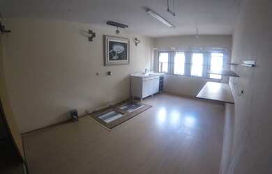 Imagem: O depósito possui 60m² de Área e está localizado em Buritis