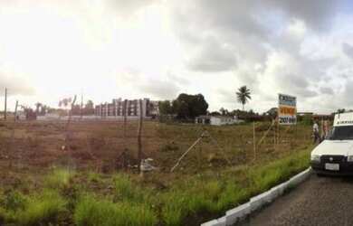 Imagem: O terreno possui 7.500m² de Área e está localizado em Alto