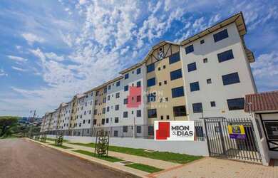 Imagem: O apartamento possui 2 Dormitórios, 1 Banheiro, 1 Vaga na garagem