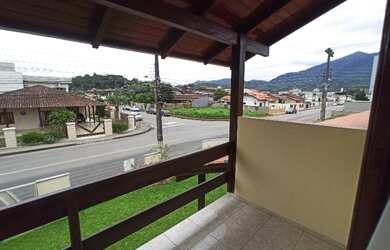 Imagem 14: CASAJARAGUÁ DO SUL. Varanda, 235m² de Área, 2 Vagas na garageme3 Dormitórios