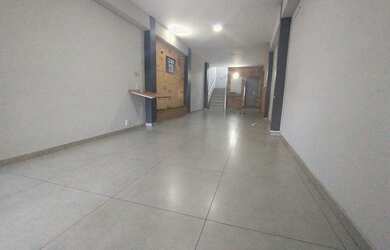 Imagem: O depósito possui 65m² de Área e está localizado em Cruzeiro