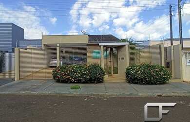 Imagem 1: Casa com piscina no Jd. Araucária