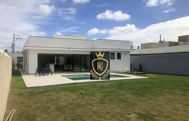 Imagem: A casa em condomínio possui 4 Dormitórios, 5 Banheiros, 4