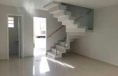 Imagem: A casa possui 2 Dormitórios, 3 Banheiros, 1 Vaga na garagem