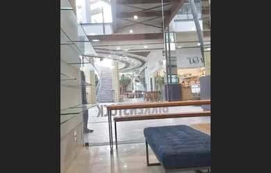 Imagem: O depósito possui 1 Vaga na garagem e 28m² de Área e está