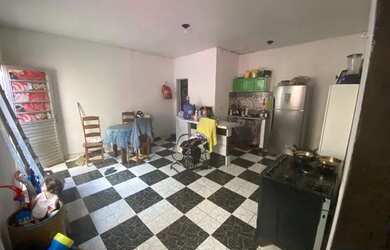 Imagem: A casa possui 1 Dormitório, 1 Banheiro e está localizado