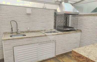 Imagem: A casa em condomínio possui 4 Dormitórios, 4 Banheiros, 2