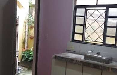 Imagem: A casa possui 1 Dormitório, 1 Banheiro, 32m² de Área e está