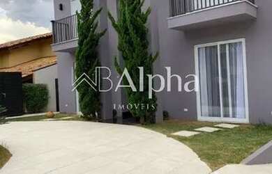 Imagem: A casa em condomínio possui 5 Dormitórios, 5 Banheiros, 4