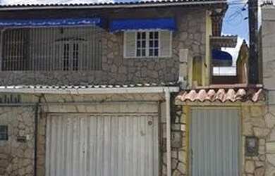 Imagem: A casa possui 2 Dormitórios, 1 Banheiro e está localizado