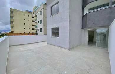 Imagem: O apartamento possui 2 Dormitórios, 2 Banheiros, 2 Vagas na