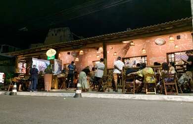 Imagem: O depósito possui 5 Vagas na garagem e está localizado em