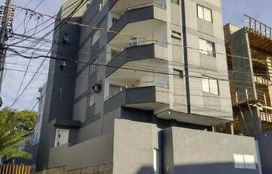 Imagem: O apartamento possui 3 Dormitórios, 1 Banheiro, 2 Vagas na