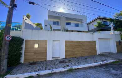 Imagem 2: Excelente casa com 5 suítes no Itaigara em condomínio fechado